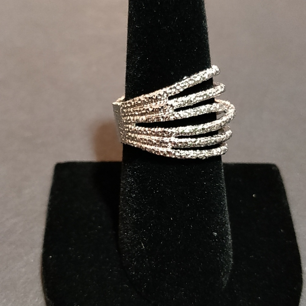 * Silver Multi Layered Ring Look - image 4